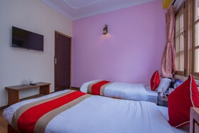 Hotel Om by OYO Rooms