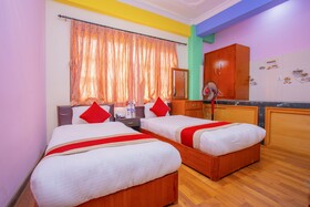 Hotel Om by OYO Rooms