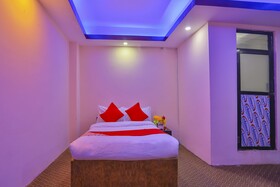 Hotel Shree Guru by OYO Rooms
