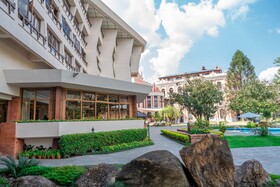 Hotel Yak & Yeti
