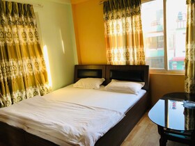 Sara's Backpackers Hostel