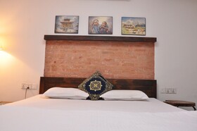 Mulmi House