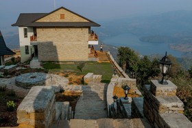 Rupakot Resort