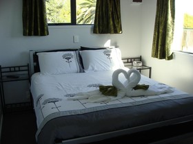 Bowentown Motels & Holiday Park