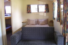 Bowentown Motels & Holiday Park