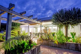Hot Water Beach Top 10 Holiday Park