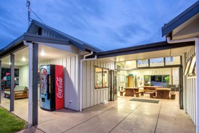 Hot Water Beach Top 10 Holiday Park