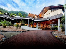 Grand Mercure Puka Park Resort