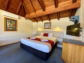 Pacific Harbour Villas