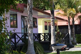 Coastal Motor Lodge