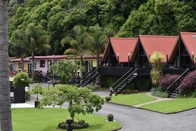 Coastal Motor Lodge