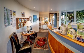 Coastal Motor Lodge
