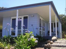 Nightingale Falls Farmstay Retreat