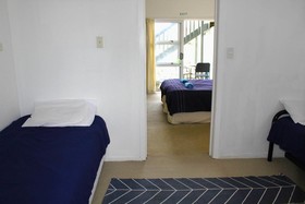 Surf N Stay Whangamata Hostel
