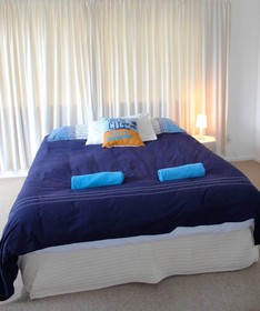 Surf N Stay Whangamata Hostel