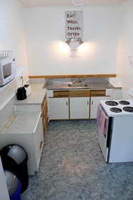 Surf N Stay Whangamata Hostel