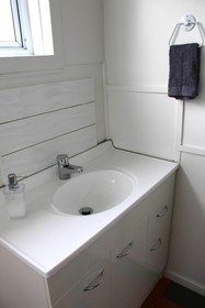 Surf N Stay Whangamata Hostel