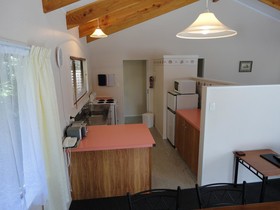 Aotearoa Lodge & Tours