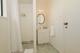 Beachfront Resort - Mercury Bay