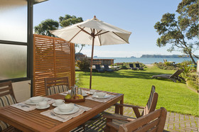 Beachfront Resort - Mercury Bay