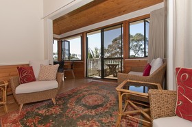 Beachfront Resort - Mercury Bay