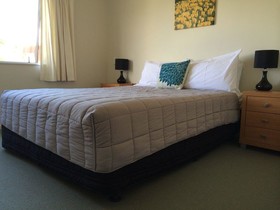 Beachside Resort Motel