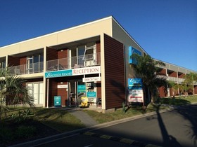 Beachside Resort Motel