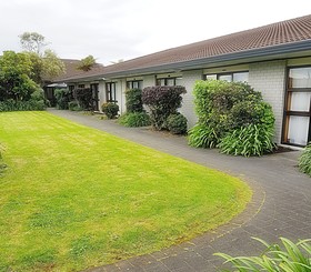 Airport Garden Inn Hotel & Conference Centre