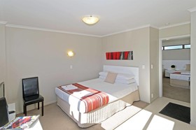 Airport Harbour View Motel