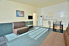 Auckland North Shore Motels & Holiday Park