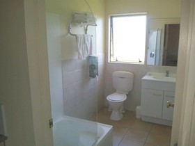 Avondale Motor Inn