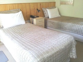 Avondale Motor Inn
