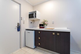 Best Western Newmarket Inn & Suites