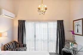 Best Western Newmarket Inn & Suites