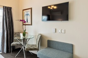 Best Western Newmarket Inn & Suites