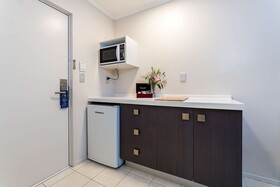 Best Western Newmarket Inn & Suites