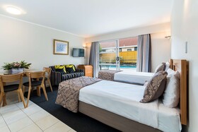 Best Western Newmarket Inn & Suites