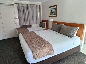 Best Western Newmarket Inn & Suites
