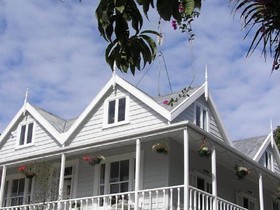 Birdwood House Bed & Breakfast