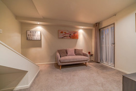 Birkenhead Super Cozy & Comfort Shared Room