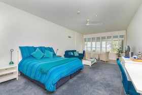 Waiheke Waterfront Lodge