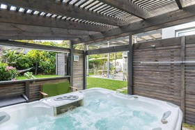 Waiheke Waterfront Lodge