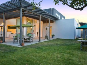 Waiheke Waterfront Lodge