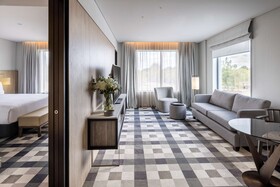 DoubleTree by Hilton Karaka