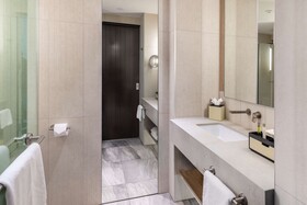 DoubleTree by Hilton Karaka