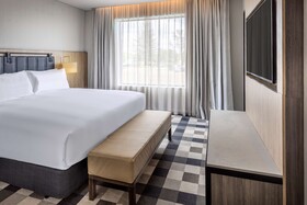 DoubleTree by Hilton Karaka
