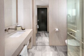 DoubleTree by Hilton Karaka