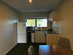 Ellerslie Palms Motel