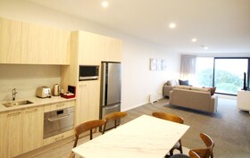 Fernz Motel