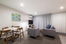 Fernz Motel